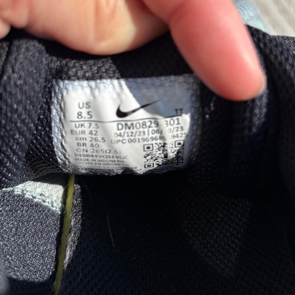 Nike Air Max Alpha 'Mica Green White' Trainer DM0829-301 Men's Size 8.5 - Picture 9 of 10